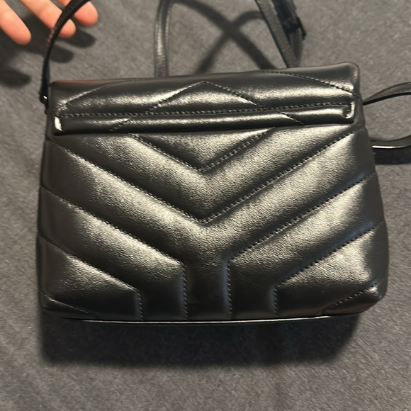SAINT LAURENT
Loulou Toy quilted leather shoulder bag - Picture 7 of 11